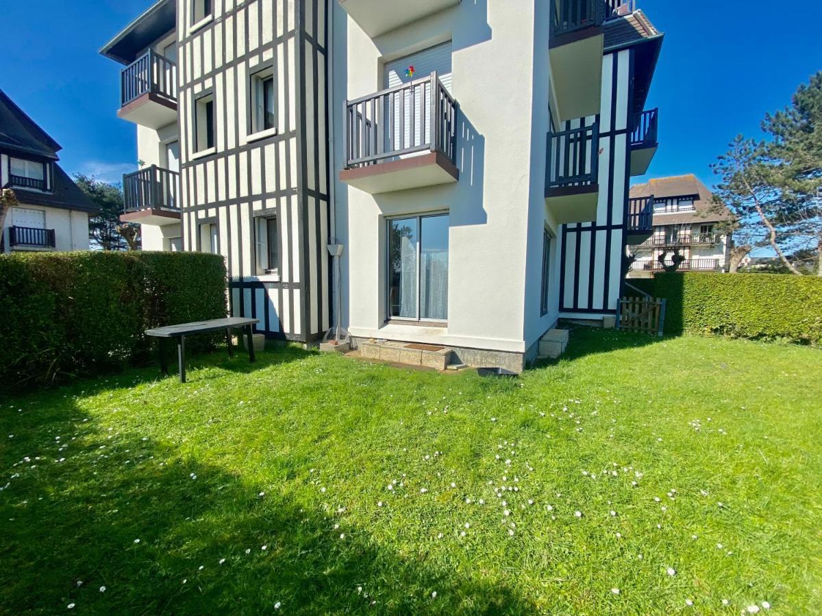 Superbe Appartement Avec Jardin Ensoleille Blonville-sur-Mer Exterior photo